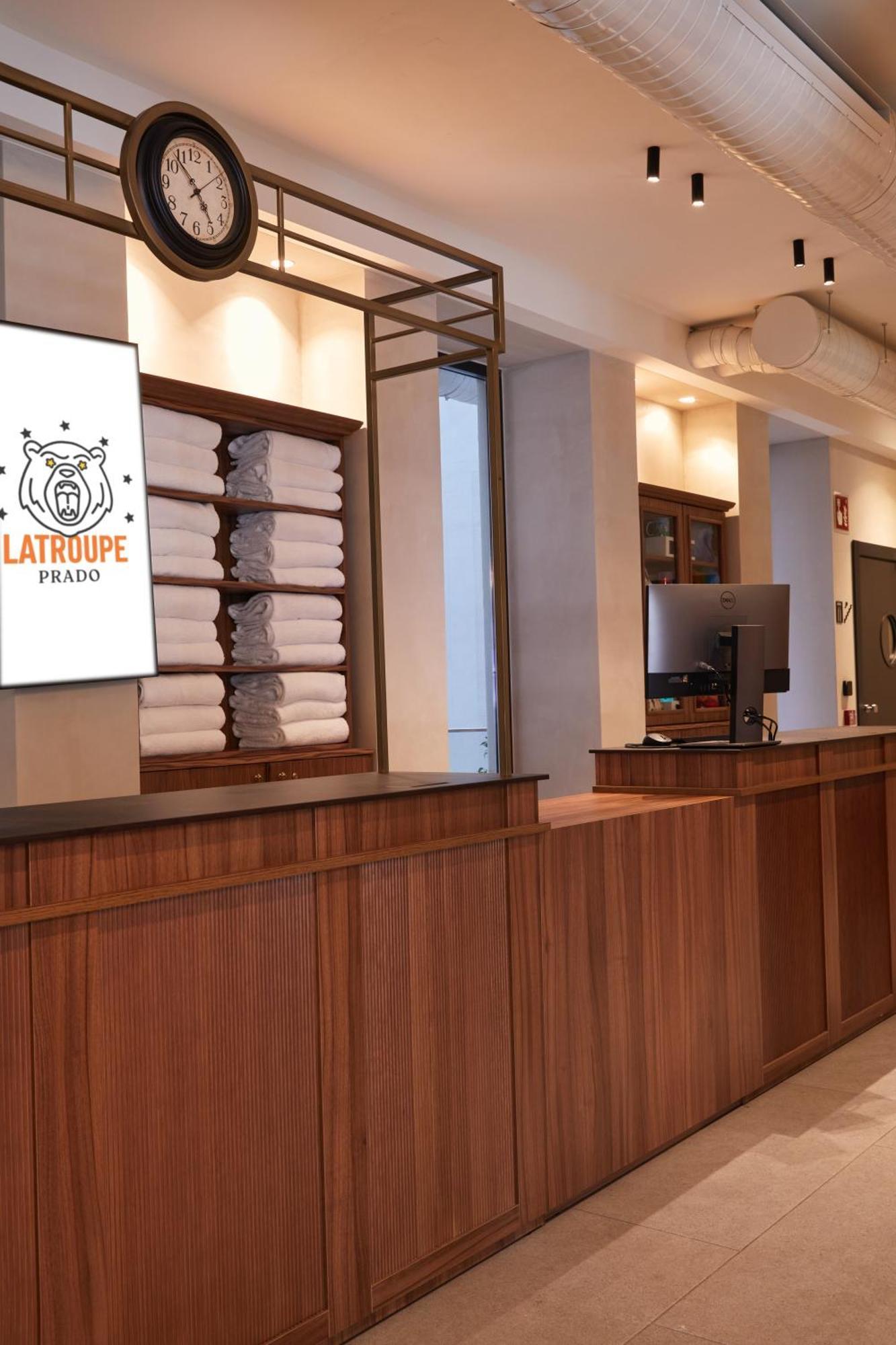Latroupe Prado Hostel Μαδρίτη Εξωτερικό φωτογραφία